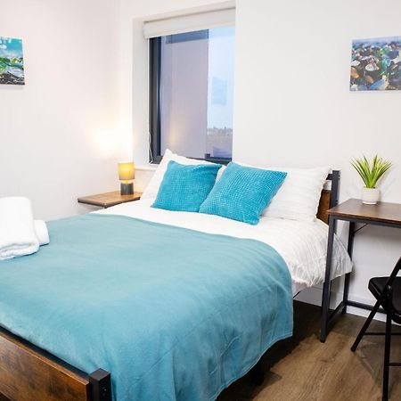 Central 2 Bed 2 Bath Apartment Near Brighton College, Beach, Hospital - Long Stay Offers Eksteriør billede